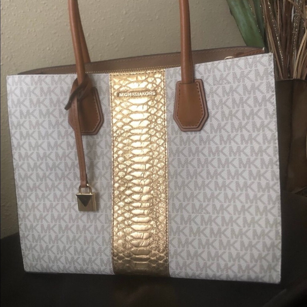 Michael Kors bag